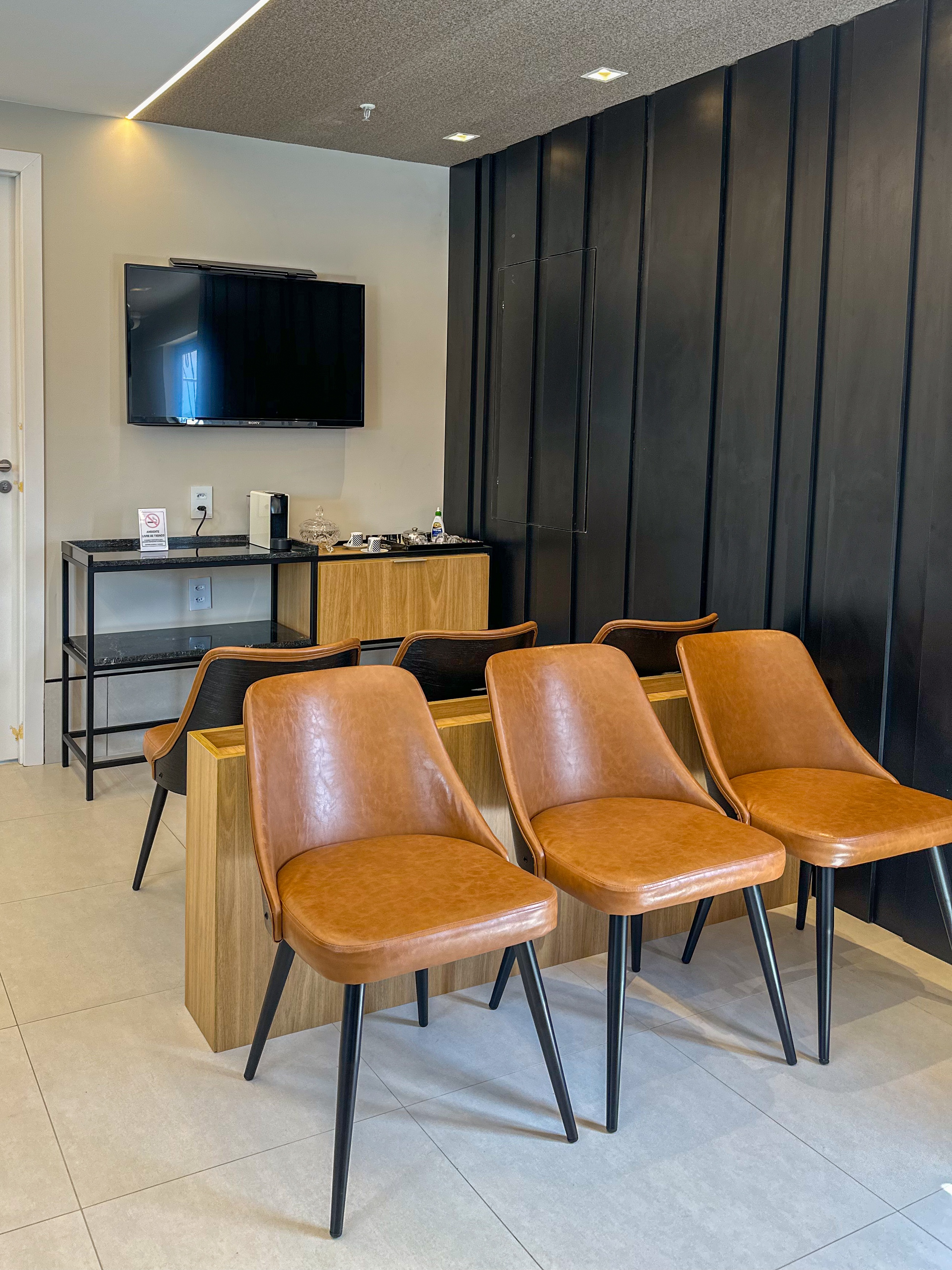Foto 2 de Salvador Dental Studio | Prótese Dentária | Alinhadores Invisíveis | Invisalign | Caminho das Árvores