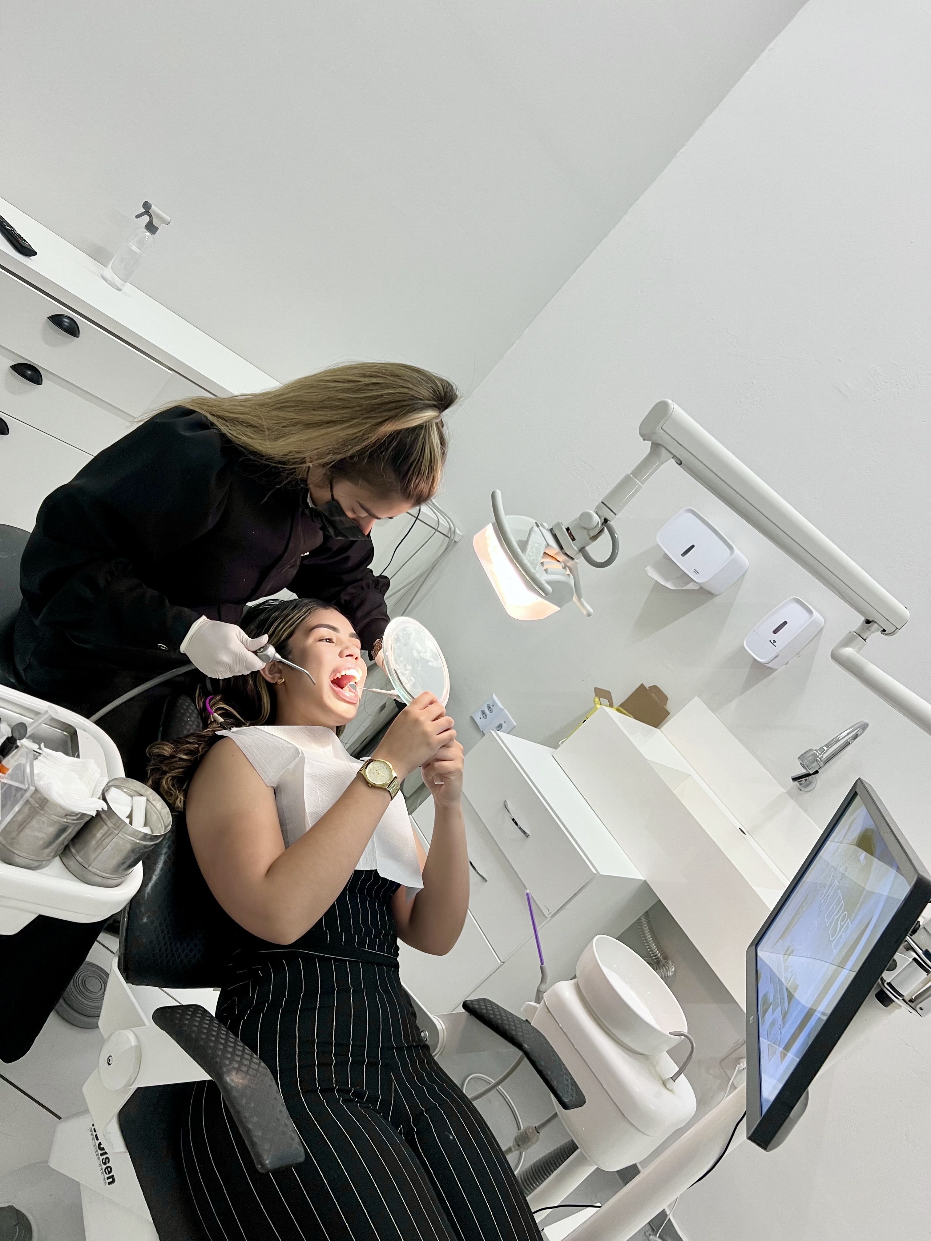 Foto de Clínica MARIA GABRIELA - Dentista