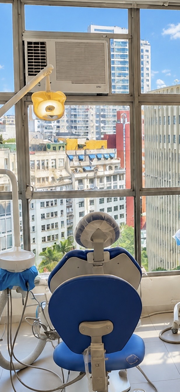 Foto 2 de Dr. Rafael Fernandes | Cirurgião-dentista