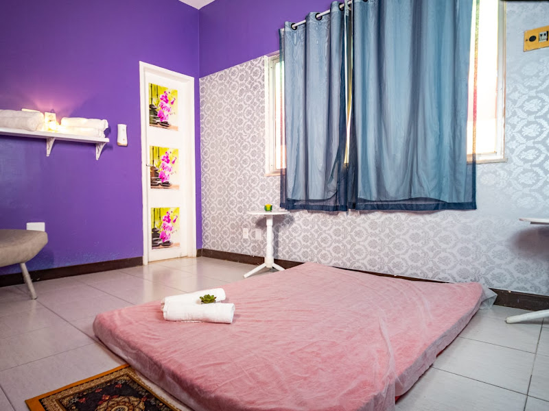 Foto 3 de A Clinica de Massagem Rio Vermelho - Casa de Massagem - Terapêutica - Relaxante em Rio Vermelho BA