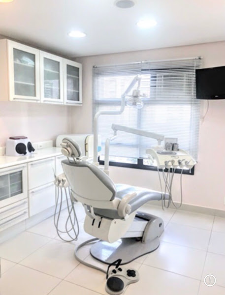 Foto 3 de Abel Fábio Dentista | Invisalign | Clareamento | Ortodontia | Alinhadores |