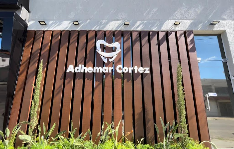 Foto 3 de Adhemar Cortez Odontologia