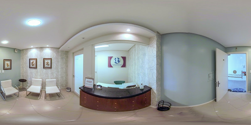 Foto 2 de Adriana Cemin - Endodontia ( Microscopia)