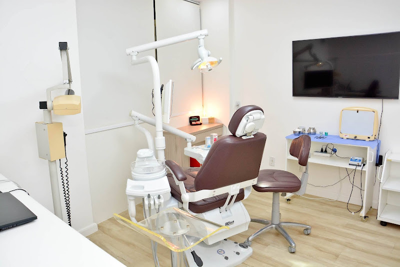 Foto 2 de Adriane Guerra - La Face Odontologia - Niterói