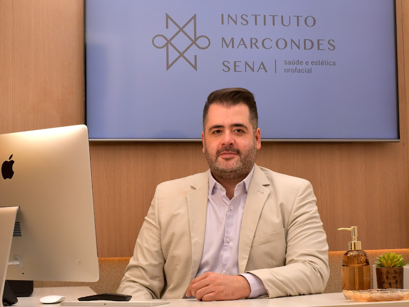 Foto 3 de Agnel Mar Implantodontia e Estética OroFacial - Implantes Dentários, Lentes Dentais em Goiânia