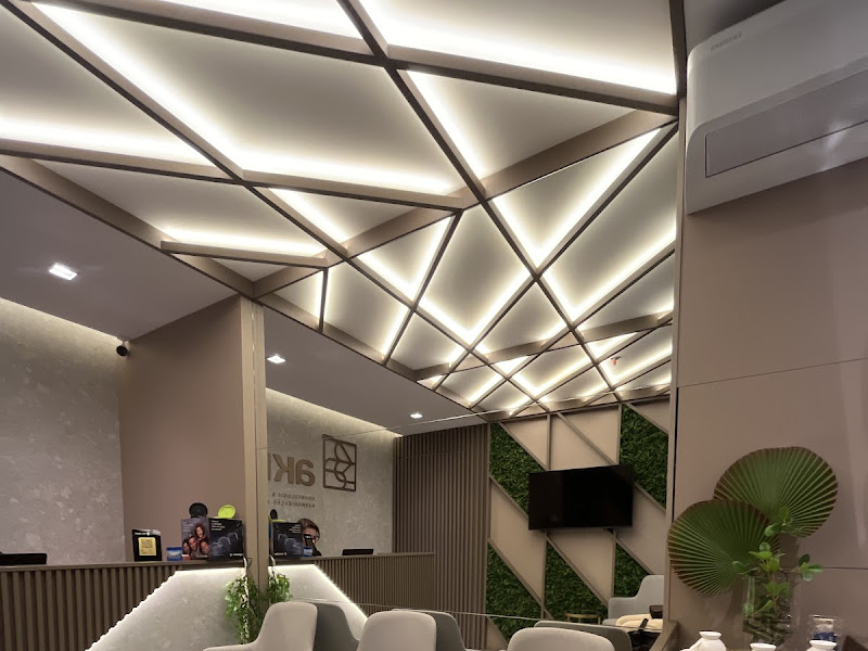 Foto de AKM ODONTOLOGIA E HARMONIZAÇÃO FACIAL | INVISALIGN | DENTISTA ÁGUA VERDE