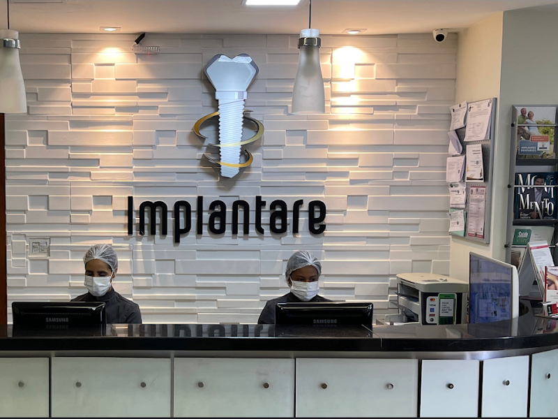 Foto 7 de Albertoni Odontologia | Especialistas em Implantes e Ortodontia