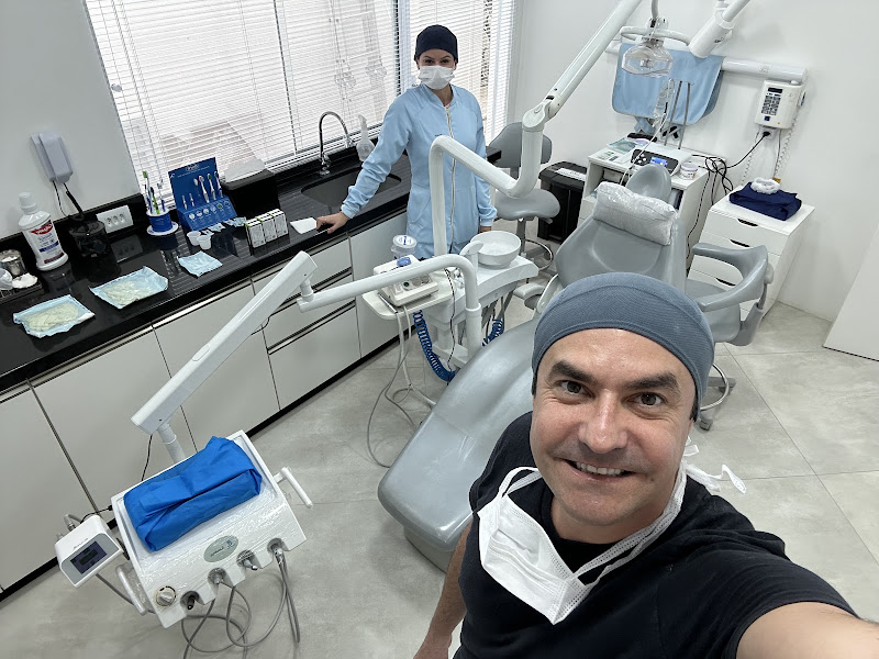 Foto 3 de Alesson Rodrigo Viau Odontologia