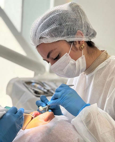 Foto 2 de ALG Clinic - Odontologia Avançada, Implantes e Estética do Sorriso