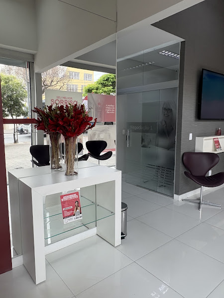 Foto 2 de Aliança Odontologia Especializada! Número 1 em Implantes e Prótese Protocolo