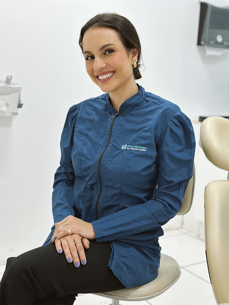 Foto 2 de Aline Casteli | Dentista em Balneário Camboriú | Ortodontia