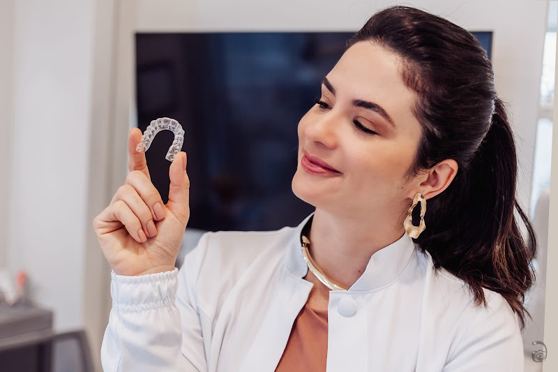 Foto 2 de Alinhadores Invisíveis | Ortodontista Ingleses | Dra. Pamela Marques