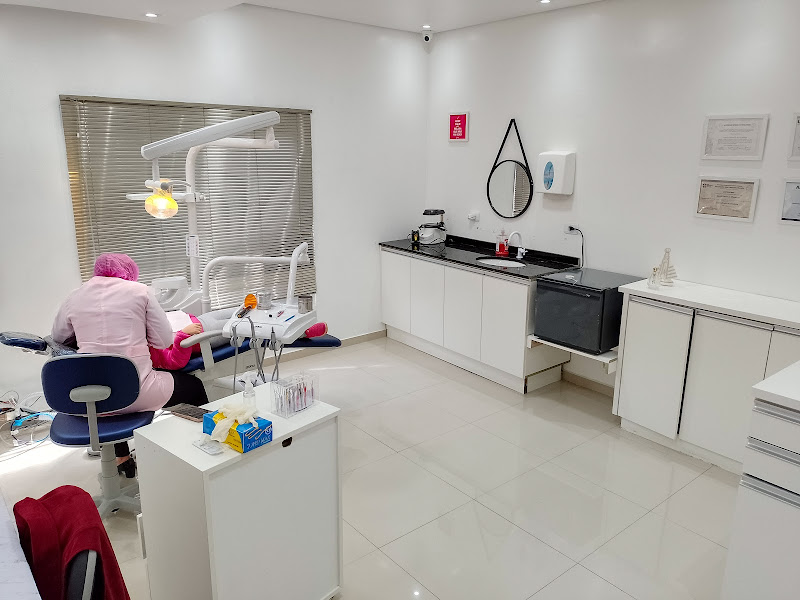 Foto 2 de Alinhadores ortodônticos no Pinheirinho - Odontologia Albuquerque