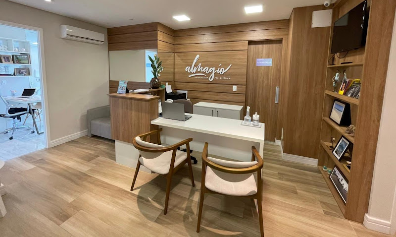 Foto 3 de Almagio Odontologia Pró-Estética