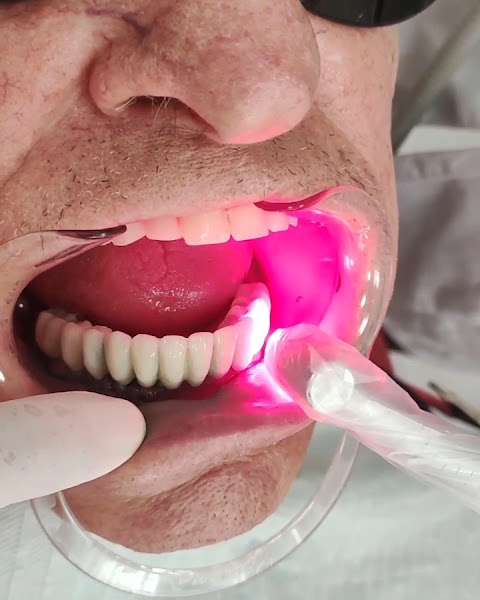 Foto 2 de Aloise Dental Institute – Clínica Odontológica