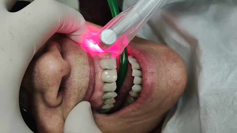 Foto 3 de Aloise Dental Institute – Clínica Odontológica