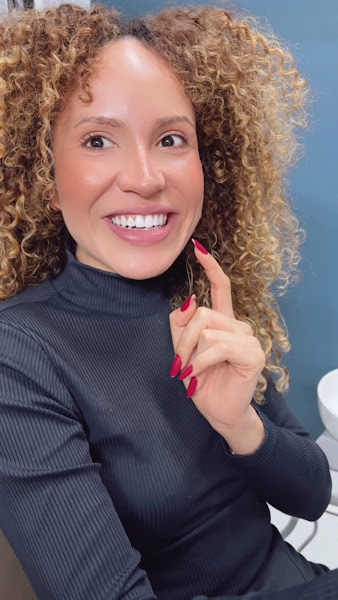 Foto 5 de AMS Odontologia — Clareamento Dental com LED Violeta | Facetas de Porcelana em Campinas