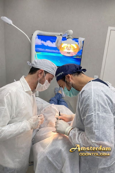 Foto 3 de Amsterdam Odontologia Dentista Zona Norte