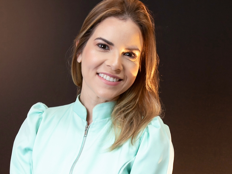 Foto 4 de Ana Carolina Saraiva - Cirurgiã Dentista