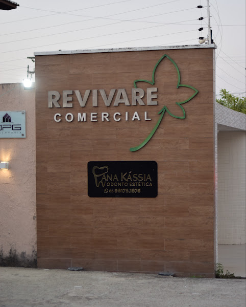 Foto 2 de Ana Kássia Odonto Estética - Facetas em Resina & Clareamento Dental