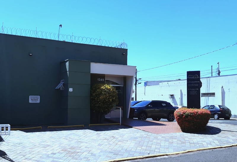 Foto 2 de Andrade & Bin Odontologia