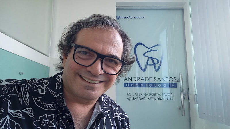 Foto 3 de Andrade Santos Odontologia - Dentista em Itapuã