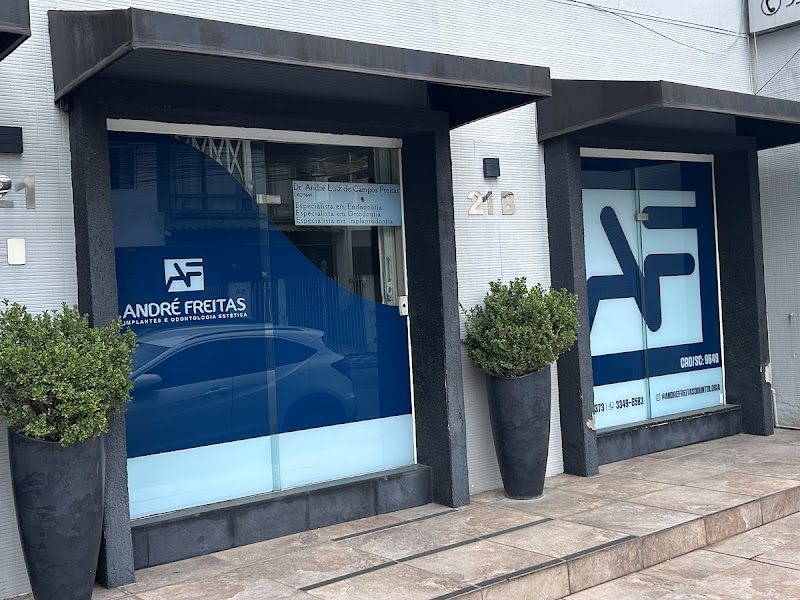 Foto de André Freitas Implantes e Odontologia Estética