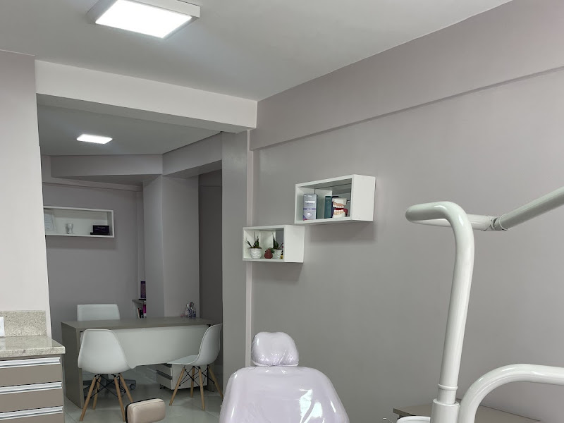 Foto 3 de Andréia A. Montemezzo