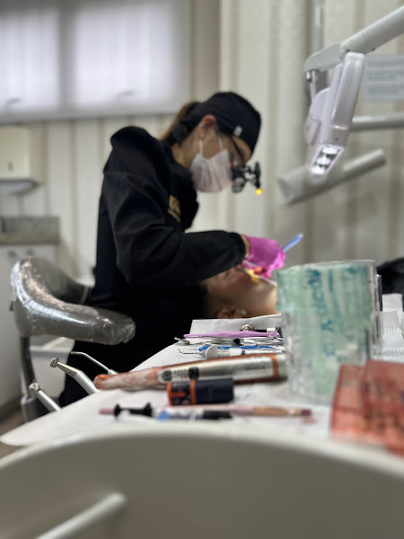 Foto 2 de Andreola Odontologia Integrada | Dentista | Facetas de Resina | Lentes de Contato l Harmonização Facial | Implantes Dentários