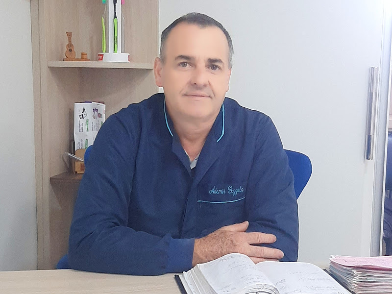 Foto 7 de Andreola Odontologia Integrada | Dentista | Facetas de Resina | Lentes de Contato l Harmonização Facial | Implantes Dentários