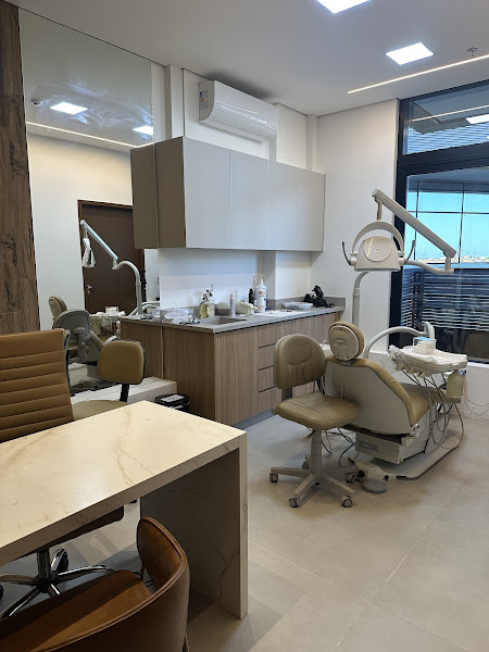 Foto 3 de Ângela Caixeta - Dentista - Odontologia Integrada