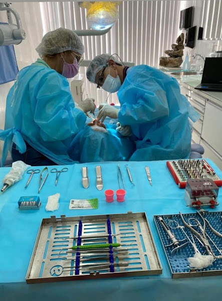 Foto 2 de Aniceto Odontologia em Pinheiros SP, Clareamento Dental, Restauração, Canal, Facetas Dentária, Lentes, Coroa Dental