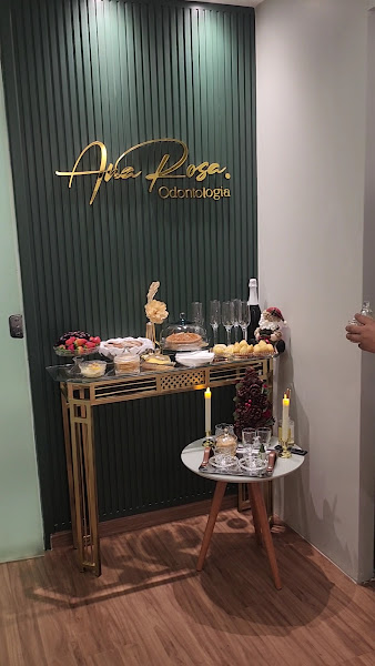 Foto 3 de AR Ortodontia e Reabilitação Oral | Harmonização Facial Dra Ana Rosa Troiano - Brasília/DF