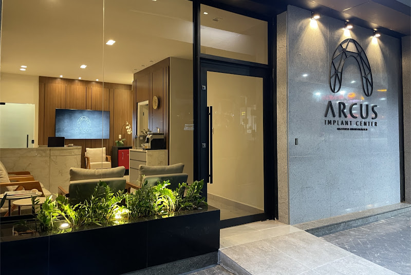 Foto 2 de Arcus Implant Center