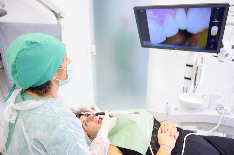 Foto 2 de Aregi Clinica Odontológica - Dentista