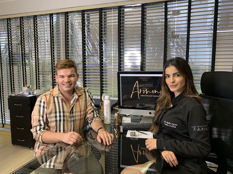 Foto 2 de Armonizzi - Harmonização Orofacial