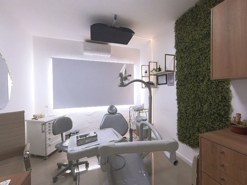 Foto 3 de Art Dent Clínica Odontológica | Estética | Implante Dentário | Lentes e Facetas | Dentista Caragua | Caraguatatuba - SP