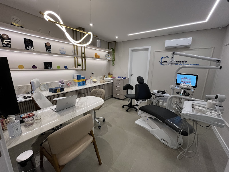 Foto 2 de Arte Odontologia - Consultório Odontologico - Invisalign