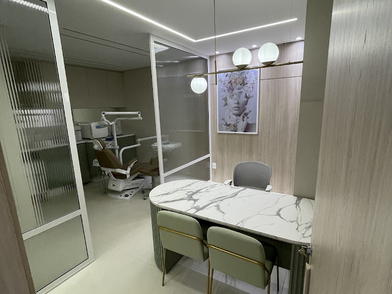 Foto 3 de Ateliê Dental Odontologia Clínica e Estética - Sala 11