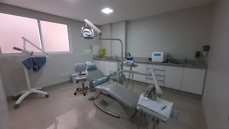 Foto 3 de Atis Odontologia Implantes