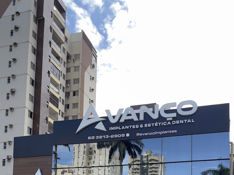 Avanço Implantes & Estética Dental