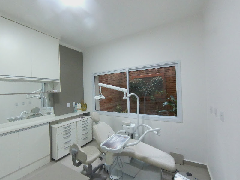 Foto 4 de Avelar Odontologia | Implante Dentário | Lente de Contato Dental | Jardim Amalia | Bauru - SP