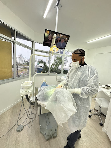 Foto 2 de AYO odontologia