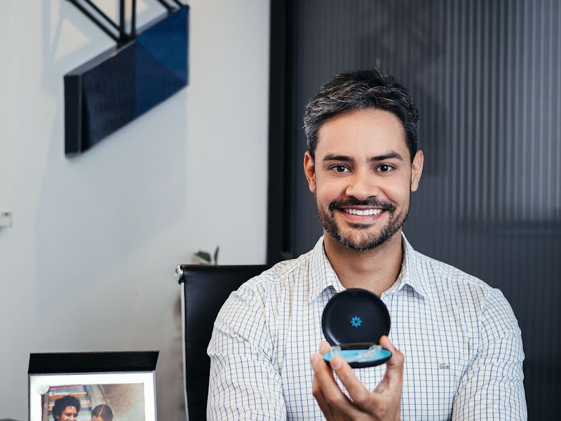 Foto 9 de Bauman Odontologia l Ortodontia em Montes Claros l Cirurgia de Implante Dentário l Prótese Protocolo l Aparelho Invisalign