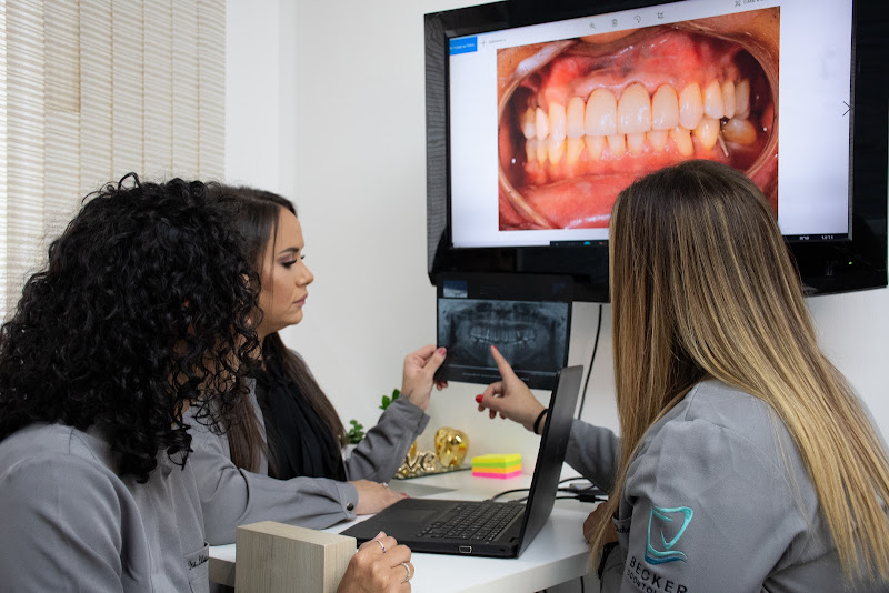 Foto 3 de Becker Odontologia