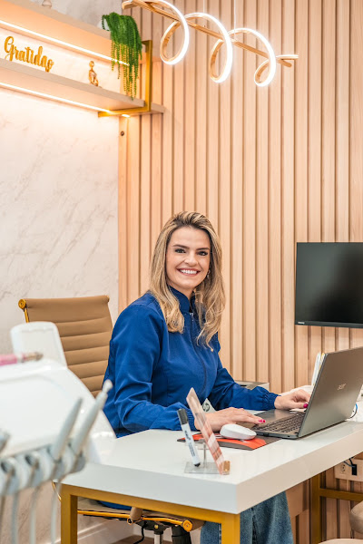 Foto 2 de Bellatrix Odontologia - Dra. Renata Magalhães