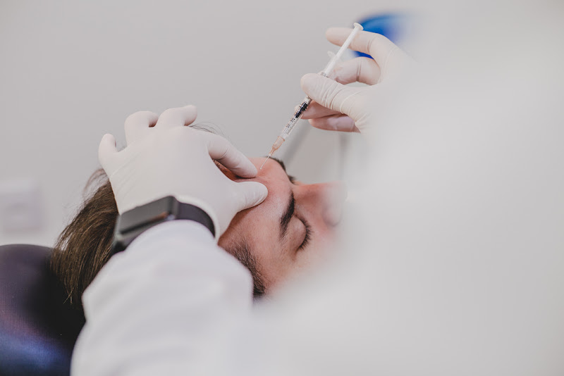 Foto 3 de BENOVA Odontologia | Implantes/Protocolo Dentários, Invisalign, Lentes de Contado Dental em Vitória-ES (Jardim Camburi)