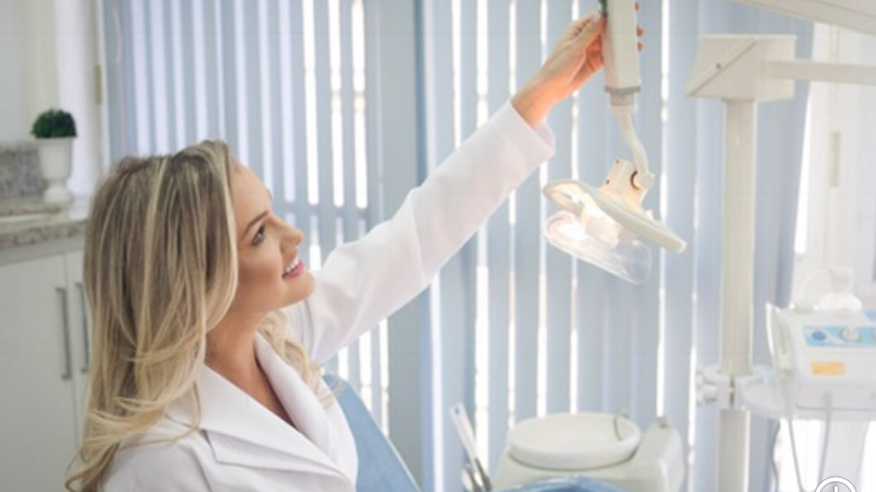 Foto 2 de Bianca Fahrion Dentista