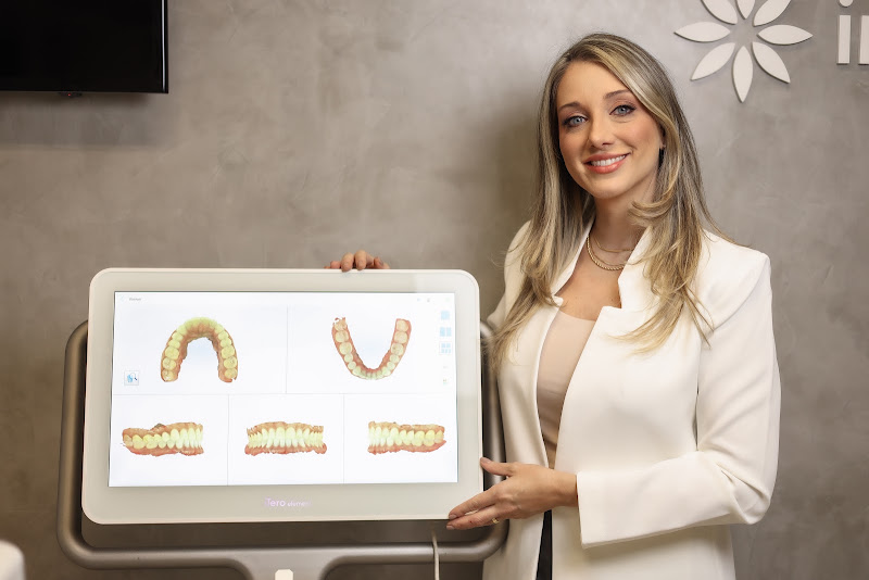 Foto 2 de Bianca Heck Invisalign Top Doctor