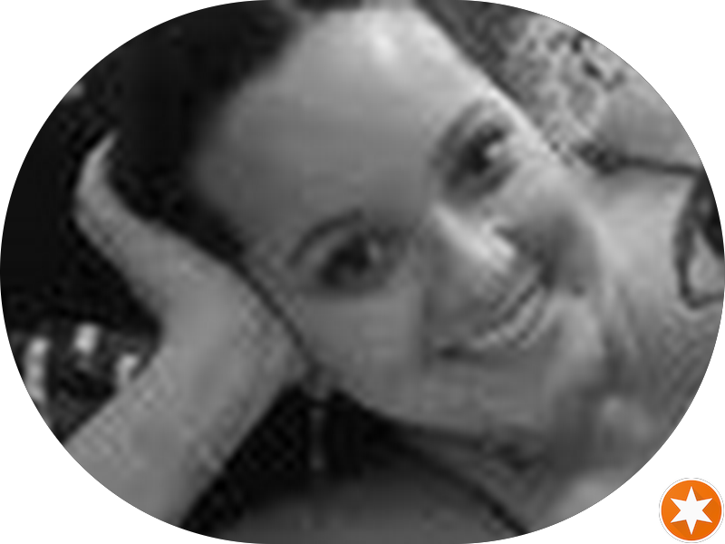 Foto 2 de Bianca Hitos - Cirurgia Dentista